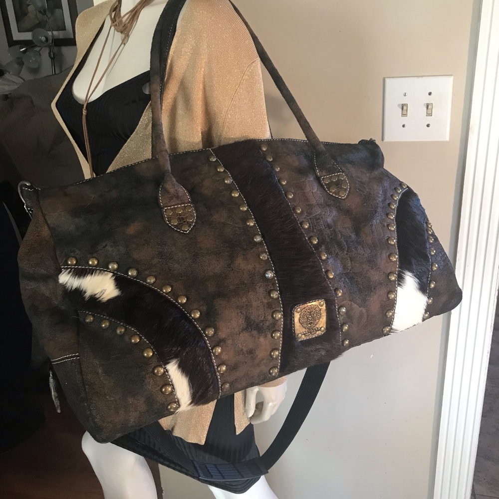 Khangura Unique Vintage Textured Leather and Fur Western Boho Weekender Duffel